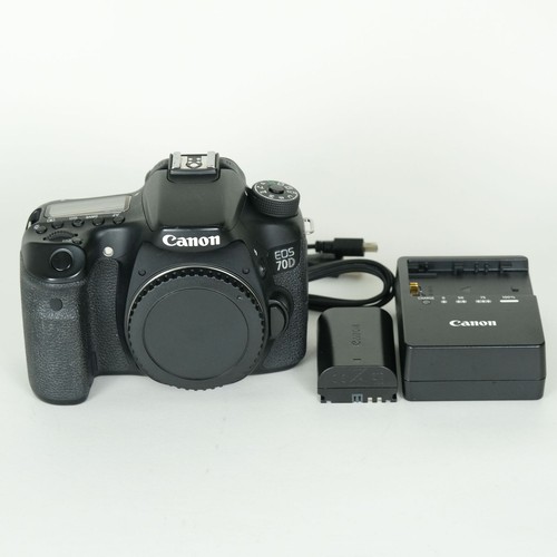 Canon eos 70d - |, attacco